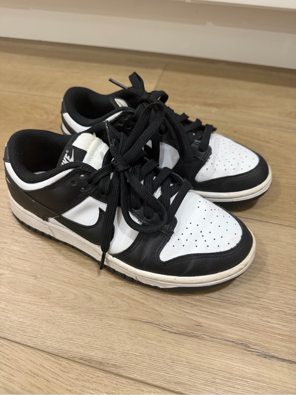 Nike Black & White Low-Top Athletic Sneakers